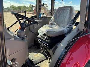 2025 para Case IH FARMALL 55C Tractor Performance Built Comfort Diseñado Potencia confiable para el núcleo de la bomba del motor de la agricultura diaria - Product Image 6