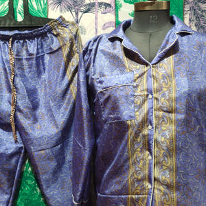 Ensemble de pyjama d'été confortable en satin Vêtements de détente pour femmes en mélange de soie Cadeaux de Noël parfaits pour elle - Product Image 1