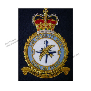 Insignias de bordado hechas en fábrica de Pakistán, insignias de parche de chaqueta de alambre de lingotes hechas a mano directas - Product Image 3