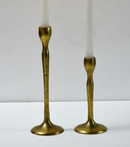 Portavelas de aluminio fundido con diseño de ángulo único para decoración del hogar de lujo moderno acabado en negro con todo el interior - Product Image 2