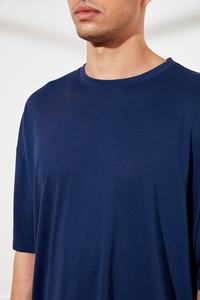 เสื้อยืดสตรีผ้าฝ้ายสะพายไหล่ปล่อยชายเสื้อโอเวอร์ไซส์โลโก้100% หรูหราออกแบบได้ตามต้องการ - Product Image 3