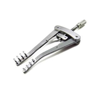 Fournisseur en gros 100 mm Matériau japonais en acier inoxydable fabriqué au Pakistan pour Alm Self Retaining Retractor Blunt - Product Image 2