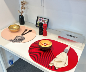 Plateau de laque ovale rond de haute qualité fait à la main, design festonné, service de nourriture, napperon personnalisable, tabouret, bibelot imprimé - Product Image 1