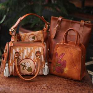 High Product Leather Artista Collection Sacs en cuir véritable peints à la main avec Floral Batik Heritage Touch Handmade Indonesia - Product Image 6