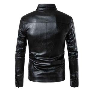 Chaqueta de Cuero Genuino Negra para Hombre, Estilo Ajustado con Bolsillos con Cremallera, Detalles Tachonados y Cintura con Cinturón - Product Image 2