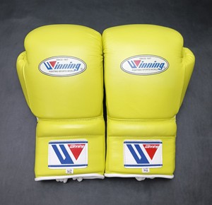 Gants de boxe gagnants jaunes lacés personnalisables de haute qualité Entraînements d'arts martiaux Pro-Winning en cuir véritable - Product Image 4