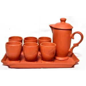 Juego de jarras de arcilla artesanales con vaso y bandeja, resistentes al calor, ecológicas, con asa, para uso en camping. - Product Image 1