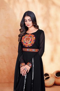 Nuevo Vestido Festivo con Dupatta, Tela Georgette, Bordado, Borde de Encaje Kodi, Estilo Casual para Fiesta, Reversible - Product Image 3