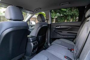 2023 para Santa Fe SEL AWD, Volante a la Izquierda, Turbo, Cuero, Peso Ligero, Bajo Kilometraje, Precio en Stock, Listo para Envío - Product Image 6