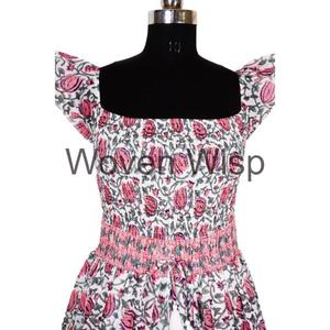 Robe en lin et coton bio pour femmes et enfants Robe moulante décontractée à imprimé floral Robe indienne longue en coton avec décoration à boutons pour femmes - Product Image 4