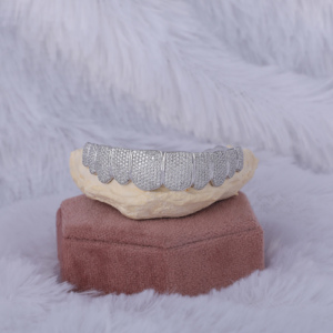 Moissanite Diamond Grillz Iced Bling chapado en oro exclusivo para compromiso de boda Accesorio de rendimiento para cualquier ocasión Regalo - Product Image 6