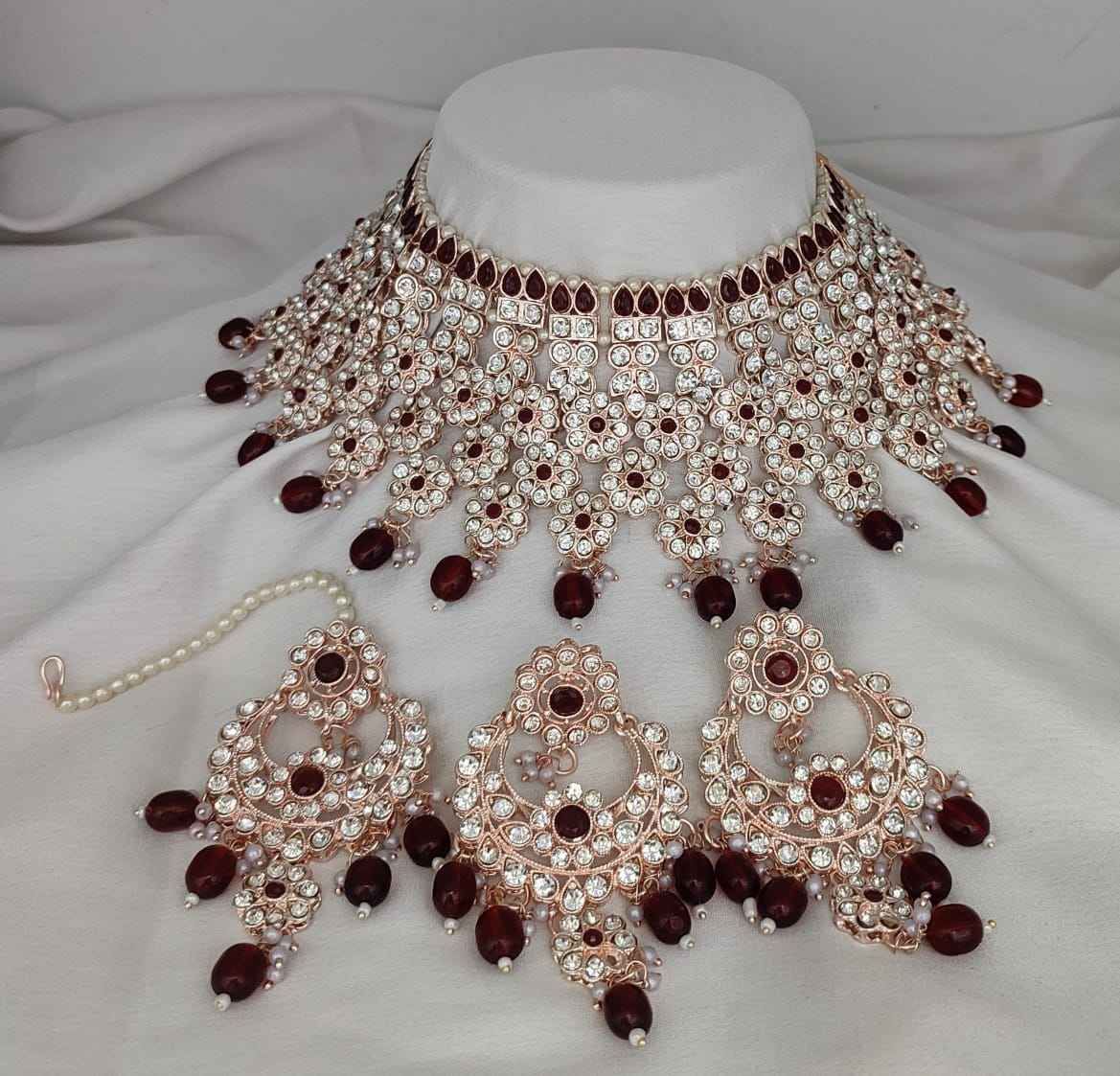 สีน้ำตาล