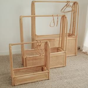 Estante colgante de ratán al mejor precio para ropa de bebé, soporte de riel duradero para ropa de niños, accesorios de decoración para habitación de niños - Product Image 3