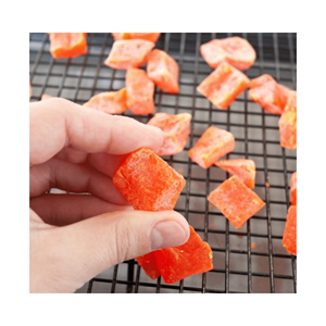 Rodajas de papaya seca y masticable, material: fruta de papaya natural; uso: refrigerio y aderezo para cereales; origen: producción de exportación de Vietnam - Product Image 1