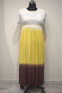 Fit-and-Flare Tie-Dye Rayon Dress Silueta recta de verano personalizable única con detalles de fumar Diseño de patrón sólido - Product Image 2