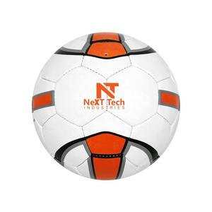 Ballon de football d'entraînement Next Tech Industries en matériau PU pour l'entraînement avec un design personnalisé et un logo personnalisé - Product Image 1