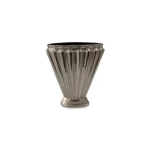 Jarrón de Flores Artístico, Ecológico, de Hierro Forjado, Estilo Costero, Hecho a Mano, para Hoteles, Decoración Premium, Zahid Exports - Product Image 3