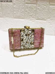 Artisan Handcrafted Luxury Evening Clutch Bag Designer incarnant l'élégance avec des pierres de cristal en laiton et nacre - Product Image 3