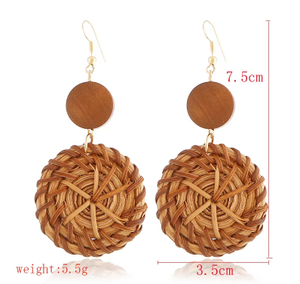 Pendientes de aro geométricos de ratán de verano de forma redonda de Vietnam ligeros ecológicos de alta calidad para mujeres hechos en Vietnam - Product Image 2