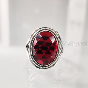 แหวนสำหรับผู้หญิงแหวนโกเมนลายตารางธรรมชาติพลอยโกเมน January birthary designer แฮนด์เมดตะวันออกเครื่องประดับ925แหวนเงินสเตอร์ลิง - Product Image 1