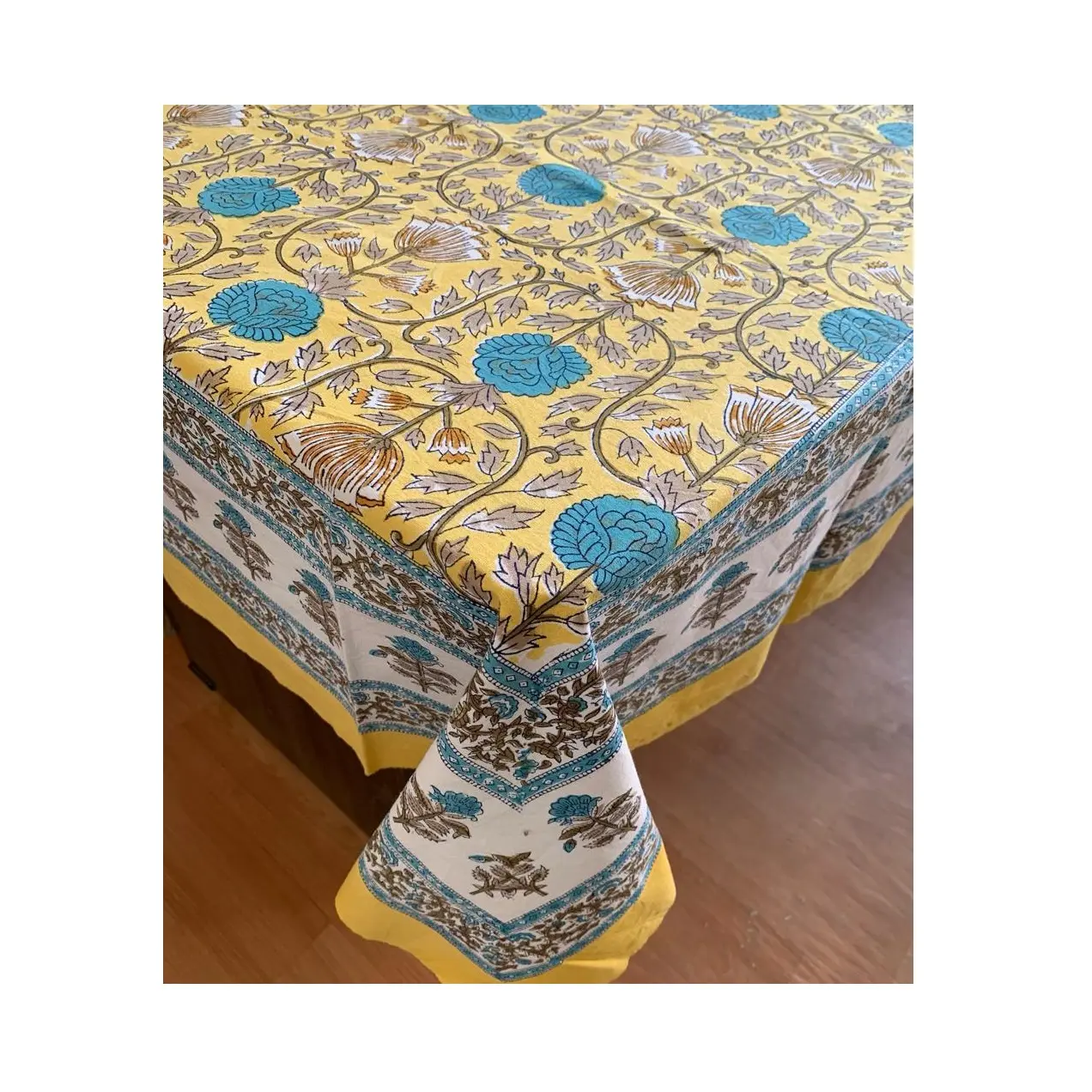 Penjualan grosir kain penutup meja dekoratif rumah desain bunga baru untuk ekspor menjual dengan harga terjangkau dari India