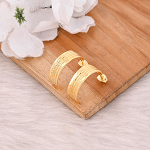 Pendientes de Aro Pequeños de Color Dorado de Moda para Mujer, Pendientes de Latón Redondos y Suaves, Joyería de Moda para Fiesta - Product Image 6