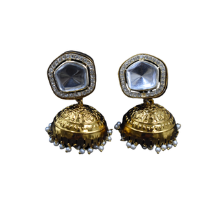 Dernière collection de boucles d'oreilles à la mode, boucles d'oreilles à clous Kundan, boucles d'oreilles Jhumka, bijoux avec finition antique dorée pour filles et femmes - Product Image 1