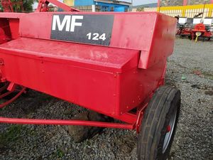 เครื่องอัดฟางสี่เหลี่ยม MF 124 สำหรับงานฟาร์ม มีสินค้าในสต็อกจากฝรั่งเศส - Product Image 3