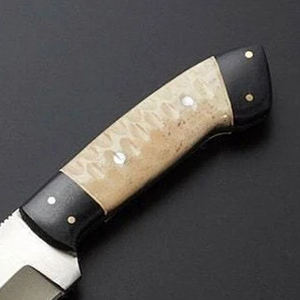 Cuchillo Táctico de Caza para Exteriores, Hecho a Mano, de Acero D2 de Alta Dureza, con Mango de Madera, Hoja Fija - Product Image 3
