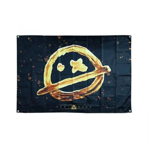 Vêtements de sport personnalisés gratuits Drapeaux en polyester de tous les pays avec logo de club Bannières de version d'éventail imprimées par sublimation - Product Image 3