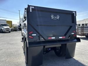 CAMIÓN DE VOLTEO PETERBILT 548 NUEVO DE 2026, CLASE 8, Combustible DIÉSEL, 380 HP, Fórmula de Ruedas 6x4, TRANSMISIÓN AUTOMÁTICA, DIRECCIÓN A LA IZQUIERDA - Product Image 3