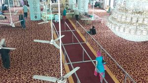 Alfombrilla de carreras personalizada para motocicleta, motor de bicicleta, alfombras antideslizantes para garaje, espacio transparente, opción Popular, logotipo Reversible personalizado - Product Image 5