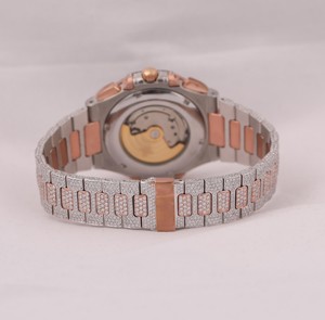 นาฬิกาควอตซ์แฟชั่นหรูหรา ดีไซน์คลาสสิก ประดับเพชร VVS คุณภาพสูง แบบ Iced Out สไตล์ฮิปฮอป - Product Image 4