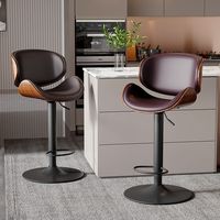 Chaise de bar ergonomique semi-encadrée avec dossier en cuir peint et pieds en fer réglables pour la maison, le café, le bar, le restaurant