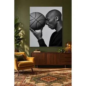 Impression sur toile Fida noir et blanc Kobe Bryant avec ballon de basket - Product Image 3