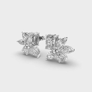Boucles d'oreilles clous en or blanc/rose/jaune 9K avec diamants taille radiant et design floral en grappe marquise - Product Image 2