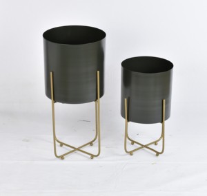 Jardinière en métal de qualité supérieure, écologique et légère, avec support en fer, designs tendance personnalisés pour le jardin - Product Image 3