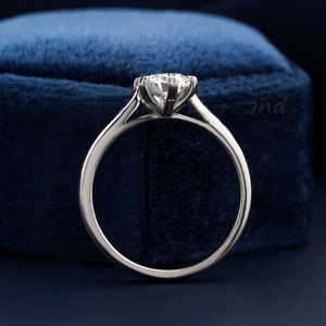 แหวนแต่งงานแบบ Solitaire 1Ctw เพชรสร้างในห้องปฏิบัติการ ชุบทองคำขาว ทรงวงรี ประดับเพชรแบบ Prong Set สำหรับงานปาร์ตี้ - Product Image 4