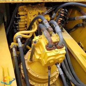 Excavadora de Orugas Usada Komatsu PC400-7 en Venta, en Buenas Condiciones, con Válvulas Hidráulicas Kawasaki y Componentes Esenciales - Product Image 6