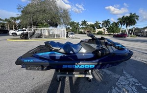 Venta de Moto Acuática Sea Doo GTX300 Tech Audio iDF iBR Waverunner 2026 en Oferta y Lista para Exportar - Product Image 6