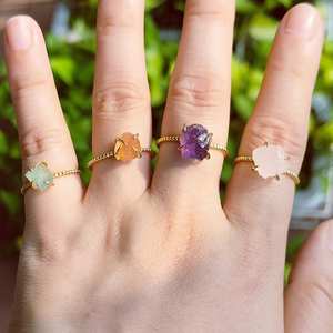 Griffe bague en pierres précieuses brutes plaqué or pierre de naissance bague en cristal améthyste Quartz Rose aigue-marine guérison Boho bijoux cadeau pour les femmes - Product Image 6