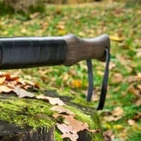 Marteau Viking artisanal en acier à haute teneur en carbone de qualité industrielle, clou de toiture, logo OEM, taille personnalisée, camping en plein air, haute qualité, forme carrée