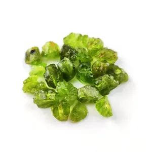 Cuentas de peridoto en bruto de 3mm, cuentas de peridoto naturales perforadas, piedra natal, energía curativa, cuentas de piedras preciosas sueltas de cristal para collares, joyería - Product Image 1