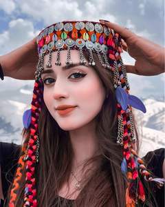 Casquette traditionnelle afghane Kuchi pour femme, brodée à la main, ornée de perles colorées, de strass en cristal et de pièces de monnaie tribales en acier inoxydable, pour les fêtes - Product Image 3