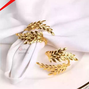Hermoso servilletero con forma de hoja con acabado dorado para restaurante y bar de hotel - Product Image 3