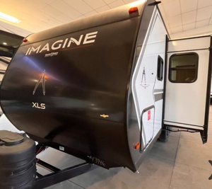 Remolques de Viaje Ligeros de Acero Inoxidable Grand Design RVs Imagine XLS 17MKE 2025 Usados Disponibles - Product Image 3