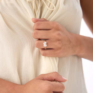 Anillo de Diamante Cultivado en Laboratorio con Corte Esmeralda y Pera, Hecho a Mano, 1.50 Ct E-F VS, Oro Sólido de 14K, Regalo de Aniversario de Bodas - Product Image 4