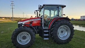 รถแทรกเตอร์การเกษตร Massey Ferguson 5M.145 สำหรับขาย จัดส่งทั่วโลก - Product Image 5