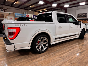 Camioneta Ford F9150 Shelby Super Snakes 2023 en Excelentes Condiciones, Lista para Envío Mundial - Product Image 1