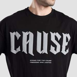 เสื้อยืด Courageous Performance สีดำ ผ้าเจอร์ซีย์น้ำหนักเบา พิมพ์ลายกราฟิกแบบ Heavyweight Screen Printed ด้วยเทคนิคการพิมพ์ซิลค์สกรีน สำหรับออกกำลังกาย - Product Image 5